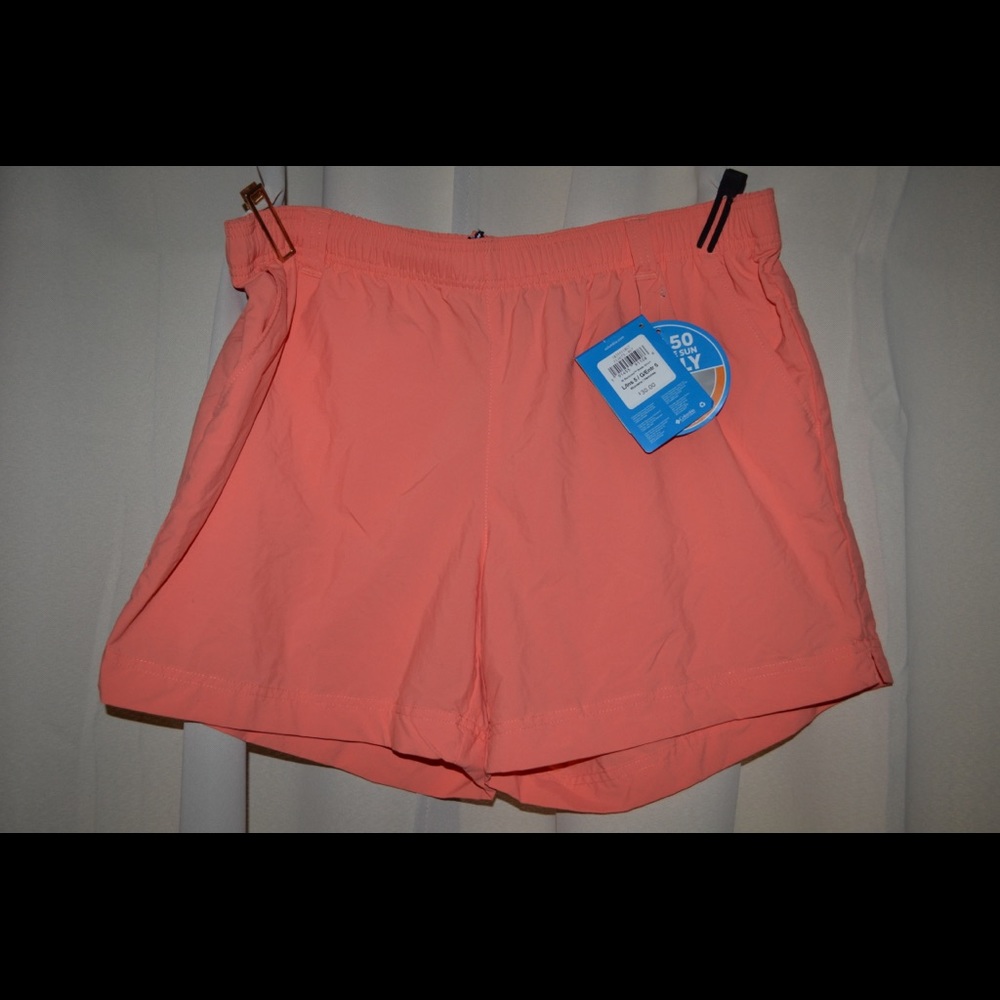 Columbia PFG Ladies Backcast shorts 5” Salmon